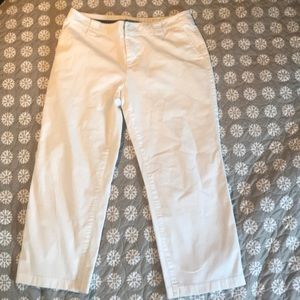 Tommy Bahama white Capri/ankle